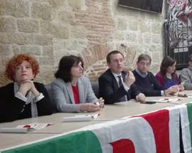 SANTA CROCE: LA MOGLIE DI COLELLA E’ IN LISTA CON RENZI ALLE PRIMARIE PD