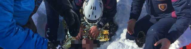 SLAVINA TRAVOLGE DUE SCIATORI  PER FUORIPISTA A ROCCARASO