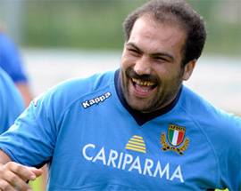 PIAZZA OVALE: TOTO’ PERUGINI ”RESTITUIAMO IL SORRISO AGLI AQUILANI”