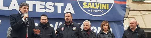 REGIONALI: SALVINI A VASTO, ”OGGI NESSUNO SI AZZARDI A BACIARMI LA MANO”