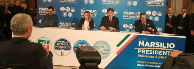 SALVINI, BERLUSCONI E MELONI: FOTO ”STORICA” IN ABRUZZO,”UNITA’ SIA D’AUSPICIO”