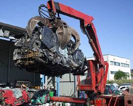 L’AQUILA: AUTO CONFISCATE E DA ROTTAMARE, CI SONO PURE BMW E VOLVO