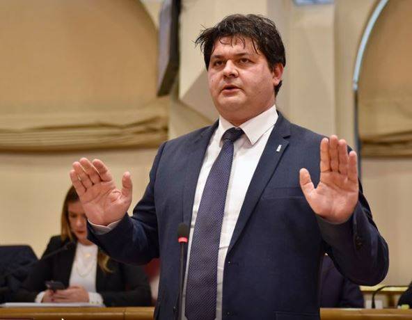 CONSIGLIO:APPROVATA MOZIONE MARIANI SU RIDUZIONE PEDAGGIO A14