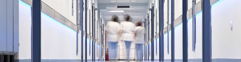 SANITA’: FI E M5S CONTRO PAOLUCCI, ”AMMETTE CHIUSURA 10 OSPEDALI”