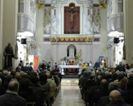 VASTO: BUCO DI OLTRE 10 METRI NEL TETTO, PAURA PER LA PARROCCHIA