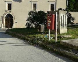 L’AQUILA: PIAZZA SAN SISTO, ”DEGRADO TRA DUE  GIOIELLI DELLA CITTA”’