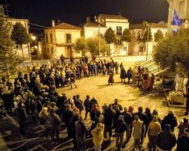 FOSSACESIA: ‘LU SAND’ANDONJE’ PER LA PRIMA IN PIAZZA FANTINI, ‘UN SUCCESSO’