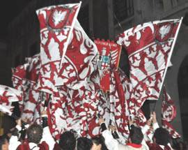 PERDONANZA: IN CENTRO SHOW DEGLI SBANDIERATORI