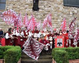 L’AQUILA: GRUPPO STORICO SBANDIERATORI VINCE PER  SECONDA VOLTA IL ”TROFEO MARZOCCO” A FIRENZE