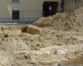CHIETI: SCAVI PIAZZA SAN GIUSTINO, ATTESA PER RINVENIMENTO MOSAICO ROMANO