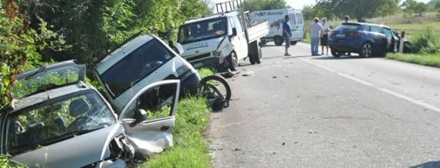 AVEZZANO: TERRIBILE SCHIANTO NEL FUCINO QUATTRO PERSONE FERITE, DUE GRAVI