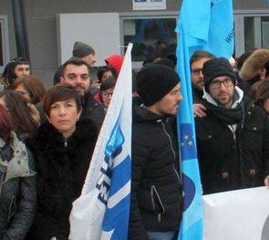 L’AQUILA: 130 POSTI A RISCHIO, LAVORATORI CALL CENTER COMDATA IN SCIOPERO