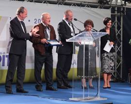 LA SANOFI COMPIE 40 ANNI: PRESENTE E FUTURO D’ORO PER IL SITO DI SCOPPITO