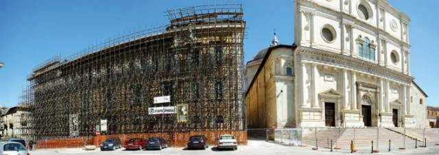 SCUOLA DE AMICIS: LAVORI FINALMENTE IN CORSO, E ORA REPERTI ARCHEOLOGICI