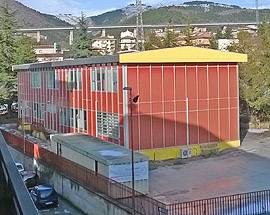 SCUOLA SANTA BARBARA INUTILIZZATA, AQUILANI CONTRO IL COMUNE