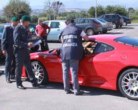 CHIETI: RAGGIRAVA DEBITORI DI EQUITALIA SEQUESTRATO TESORO A RE DELLE TRUFFE
