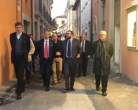 MINISTRO COSTA A L’AQUILA: BIONDI CONSEGNA DUE DOSSIER