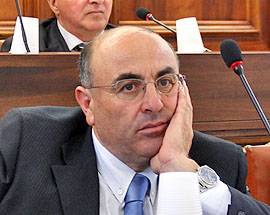 L’AQUILA: IANNI (PD), ”CAVA VACCARELLI SENZA STRADA? DURANTE RISORGE!”
