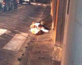 UBRIACHI FANNO SESSO IN STRADA DEL CENTRO, IMMORTALATI DAI PASSANTI