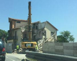 TERREMOTO: AL VIA ABBATTIMENTO HOTEL RISTORANTE LO SHALY ALL’AQUILA