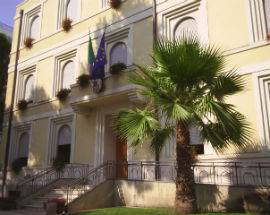 SILVI: CDR TGR RAI, ”IMPEDITO ACCESSO CONSIGLIO COMUNALE A NOSTRO OPERATORE”