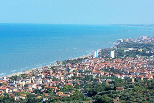 CASI DI GASTROENTERITE A SILVI, ”IL MARE NON C’ENTRA”