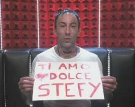 GRANDE FRATELLO: PAROLE D’AMORE DI SIMONE COCCIA ALLA SUA AMATA, ”TI AMO DOLCE STEFY”