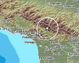 TERREMOTO: SCOSSA DI 4.8 IN TOSCANA, PAURA E ALLERTA TRA LA GENTE
