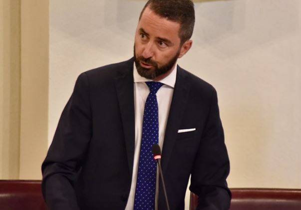 CONSIGLIO: SMARGIASSI, ”UNGULATI, LA GIUNTA GIOCA ALLO SCARICABARILE”