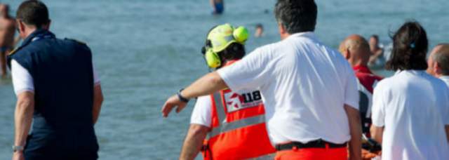 ROSETO: COLPITO DA UN INFARTO, 53ENNE MUORE IN SPIAGGIA