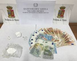 L’AQUILA: SPACCIO PER GIOVANI FUORI LE MURA, 46 ENNE ARRESTATO AI DOMICILIARI DALLA MOBILE