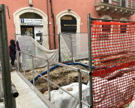 SOTTOSERVIZI L’AQUILA: SONDAGGI ARCHEOLOGICI VIA FORTEBRACCIO DA OTTOBRE