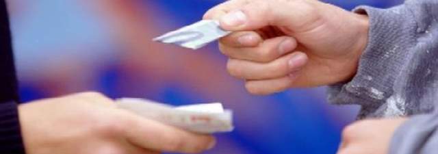 ‘BECCATO’ MENTRE SPACCIA A ROSETO, ARRESTATO GIULIESE