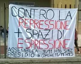 SPAZ: PROTESTA RAGAZZI IN CONSIGLIO A PESCARA