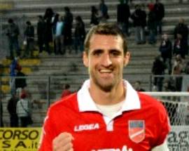 CALCIO: LEGA PRO, IL TERAMO VA IN DELIRIO AL 92′ SPERANZA REGALA LA VITTORIA NEL DERBY CON LA SAMBA