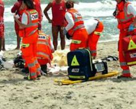 CALDO: ACCUSA MALORE IN SPIAGGIA, MUORE PENSIONATO 83ENNE