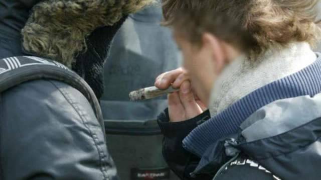 AUMENTANO USO DI DROGHE E PATOLOGIE PSICHICHE TRA GLI ADOLESCENTI AQUILANI