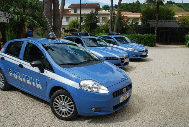 CEDE DROGA A MINORE, GIOVANE IN MANETTE A MONTESILVANO