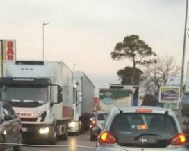 A14: SINDACO CITTA’ SANT’ANGELO, ”VALUTO ORDINANZA STOP TIR SU STATALE 16”