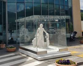 MONUMENTO IN MEMORIA DI GIUSEPPE IOANNUCCI, IMPRENDITORE SCOMPARSO SUL GRAN SASSO