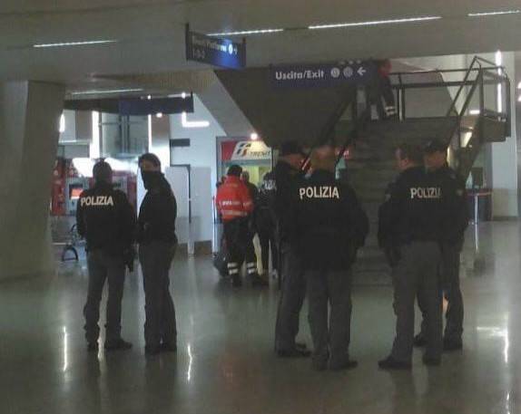 CORONAVIRUS: CONTROLLI IN STAZIONI E ATTIVITA’, DENUNCIATO GESTORE LOCALE