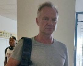 ROCKSTAR ATTERRA A PESCARA: STING FA SCALO ALL’AEROPORTO D’ABRUZZO