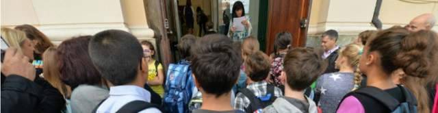 SCUOLA: 176 MILA STUDENTI TORNANO IN AULA, IN ABRUZZO ISCRIZIONI IN CALO OVUNQUE