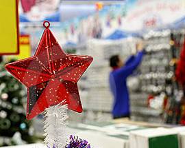 LA SPESA DELLE FESTE: VINCE IL CESTO DI PRODOTTI TESTA A TESTA TRA SUPERMERCATI E DISCOUNT