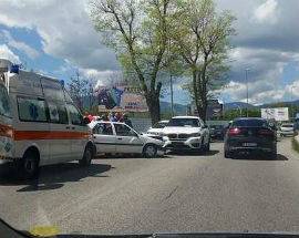 L’AQUILA: SCONTRO TRA AUTO SULLA STATALE 17, DISAGI TRAFFICO