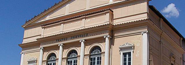 L’AQUILA: LAVORI FERMI AL TEATRO, RAINALDI ”CITTA’ MERITA RISPOSTE”
