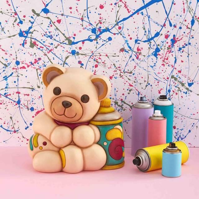 THUN PREMIA IL COMUNE DI MONTESILVANO CON UN TEDDY ARTIST