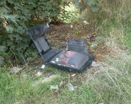 L’AQUILA: TV ABBANDONATA E DISCARICHE ABUSIVE IN CITTA’