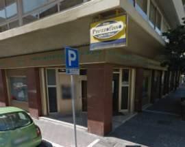 PESCARA: UOMO DISARMATO SVALIGIA BANCA TERCAS