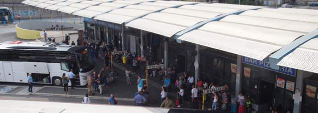 DIETRO-FRONT RAGGI, “AUTOSTAZIONE RESTA A TIBURTINA”, ESULTANO PENDOLARI ABRUZZESI